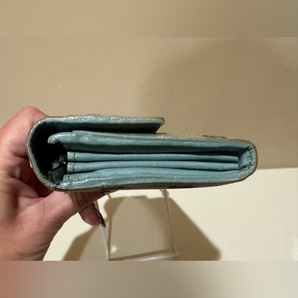 Gucci Mono Bow Continental Wallet - Picture 3 of 11